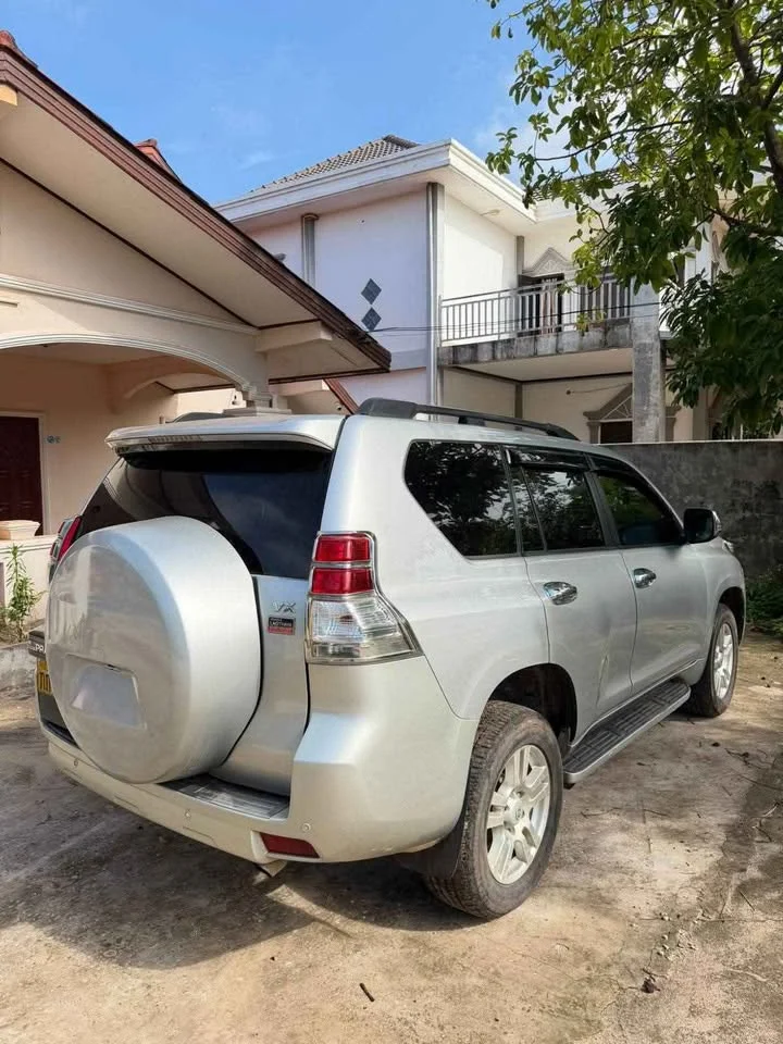 2011 Toyota Land Cruiser Prado J150 2