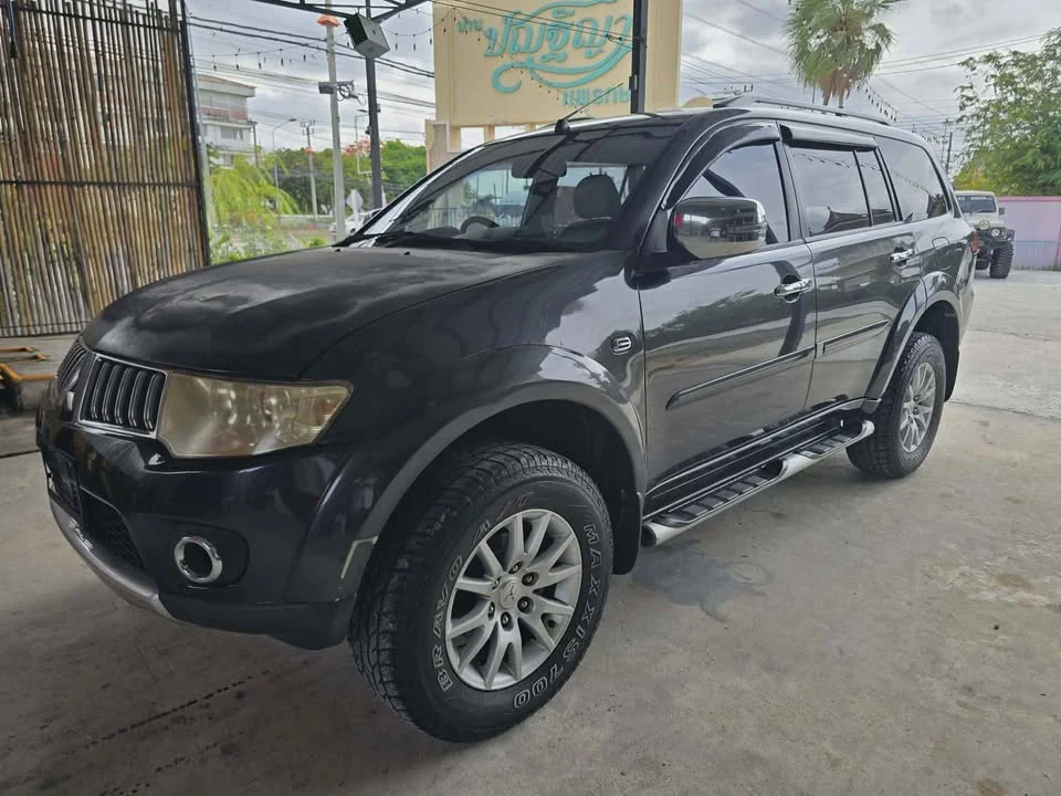 2013 Mitsubishi Pajero Sport II 3