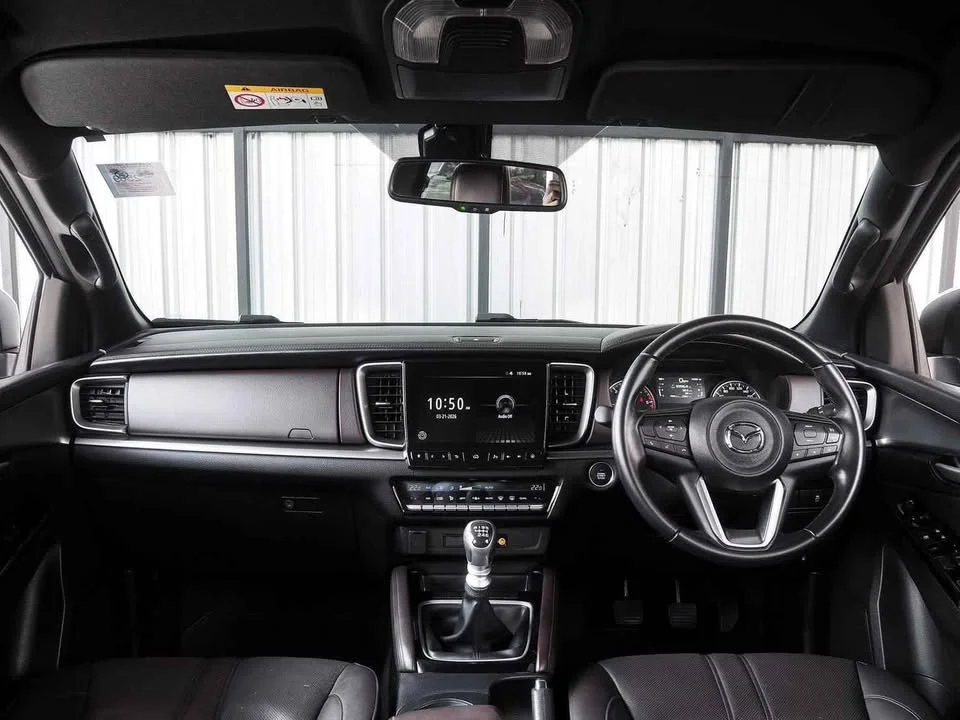 2023 Mazda BT-Series III 2