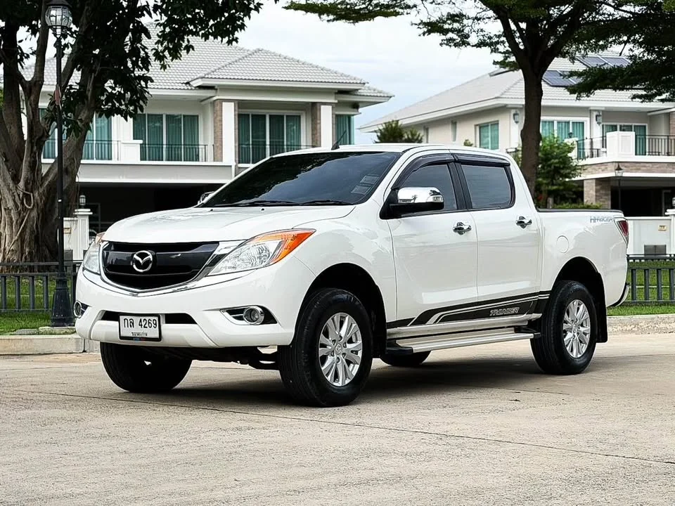 2012 Mazda BT-Series II 2