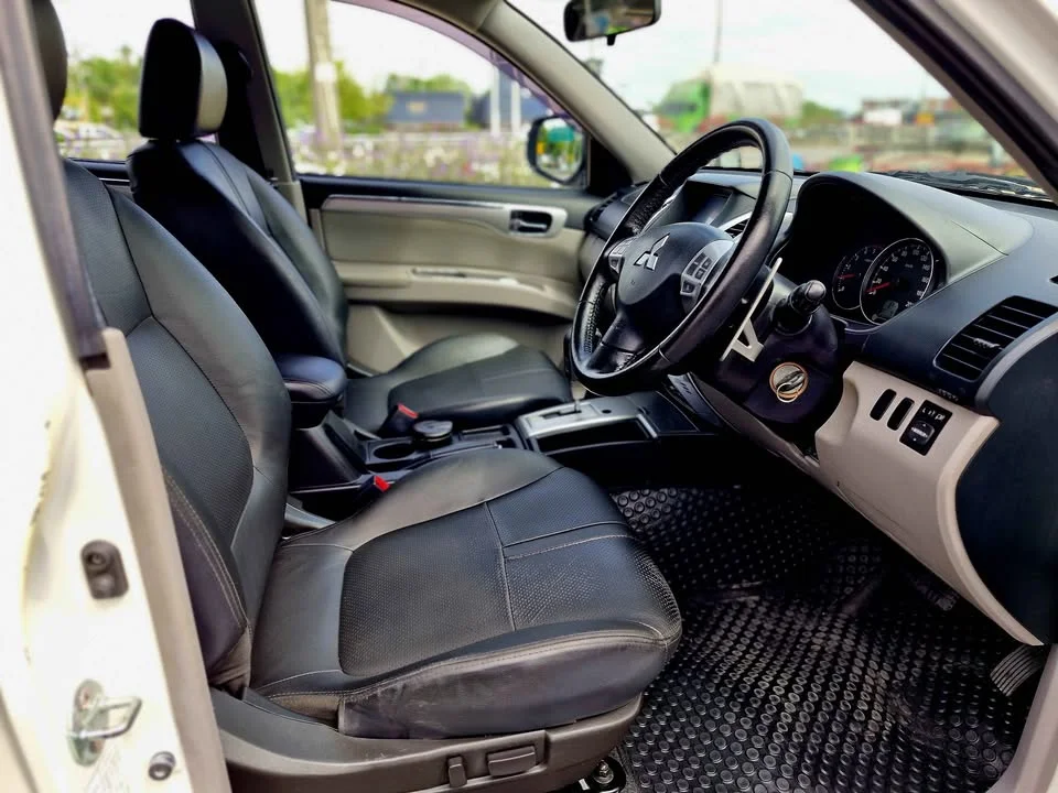 2014 Mitsubishi Pajero Sport II 3