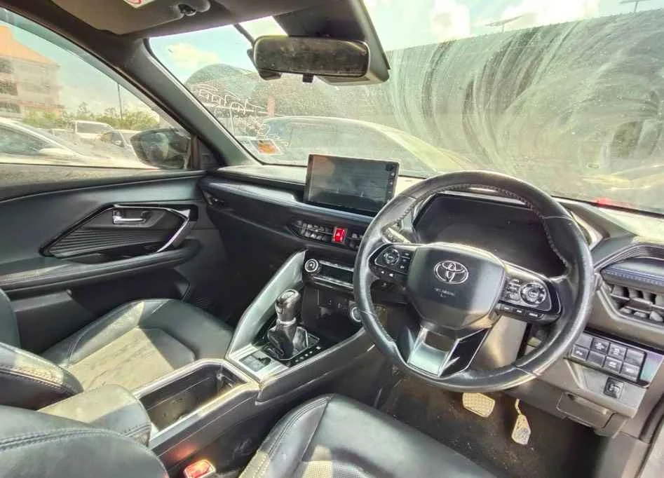 2024 Toyota Yaris Cross AC200 2