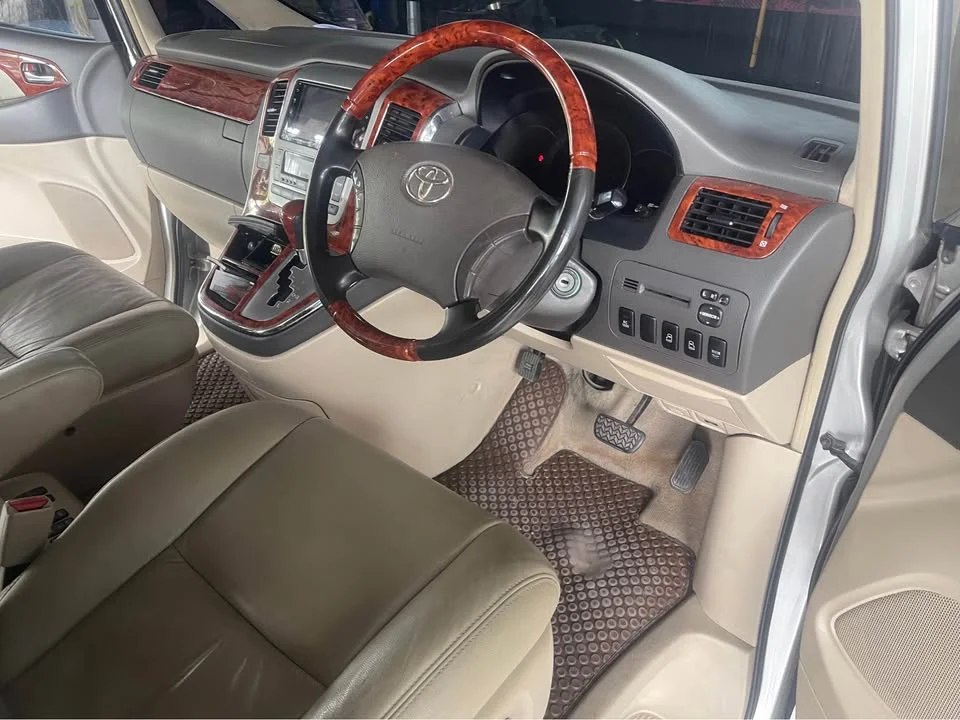 2004 Toyota Alphard, Vellfire I (AH10) 2