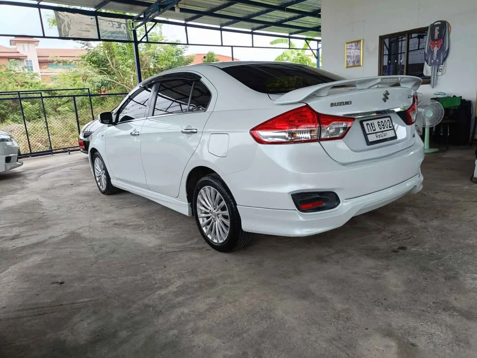 2015 Suzuki Ciaz 2