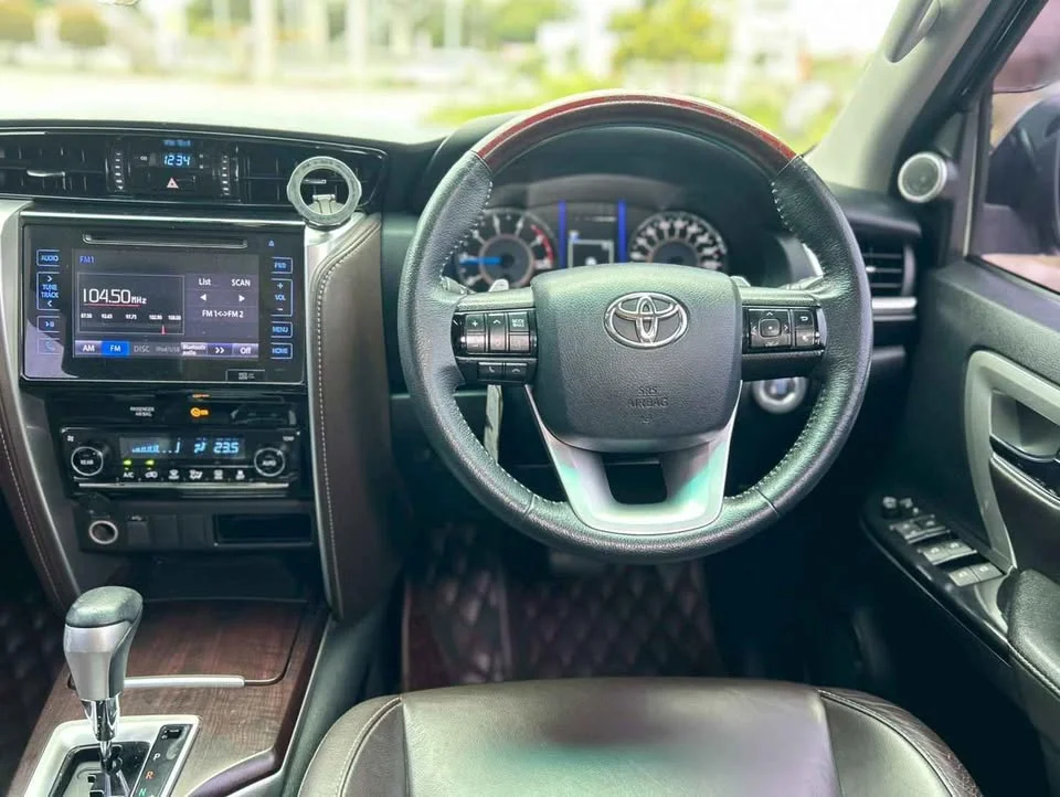2019 Toyota Fortuner II 2