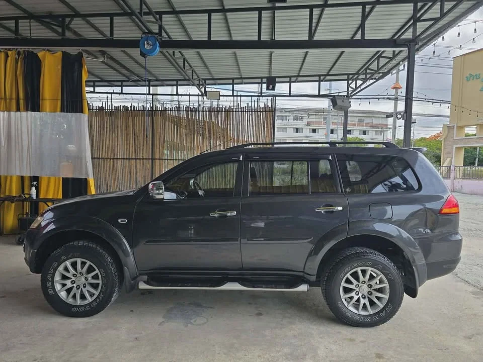 2013 Mitsubishi Pajero Sport II 3