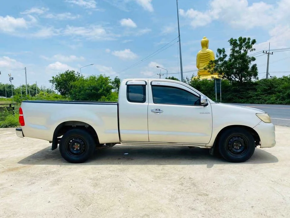 2013 Toyota Hilux VII 2