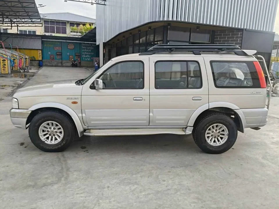 2005 Ford Everest I 3