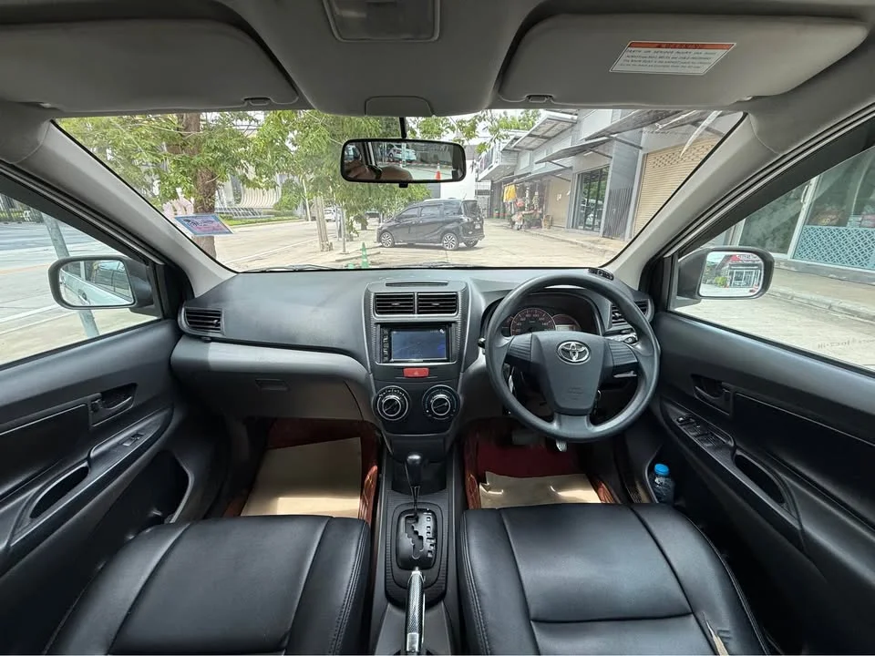2013 Toyota Avanza II 2