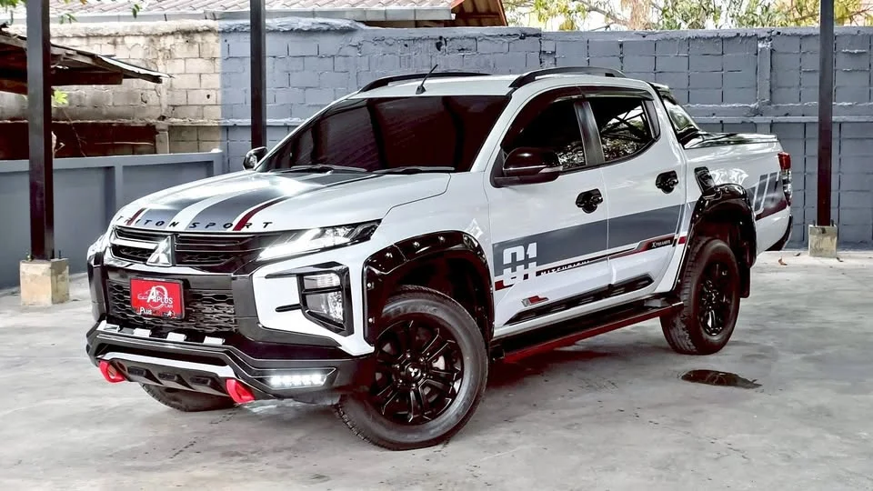 2022 Mitsubishi Triton V 2