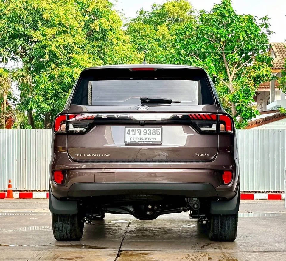 2023 Ford Everest III 2