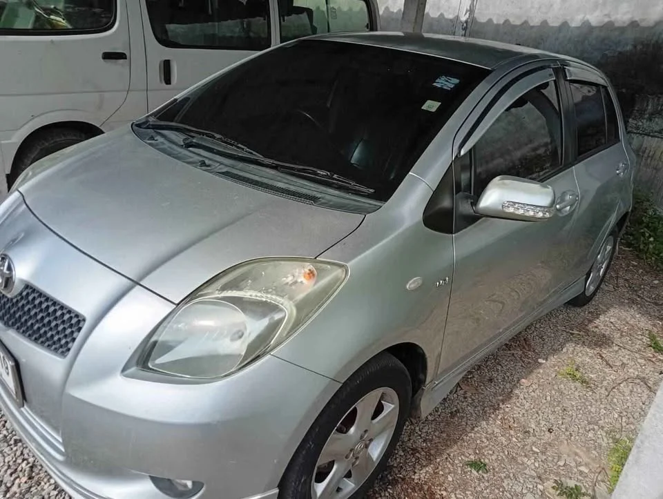 2008 Toyota Yaris II 2