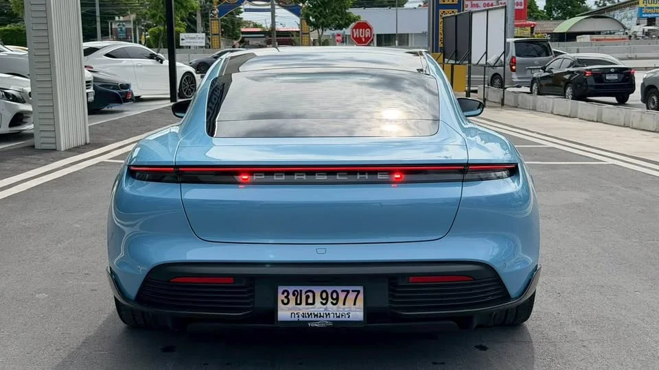 2023 Porsche Taycan 9J1 2