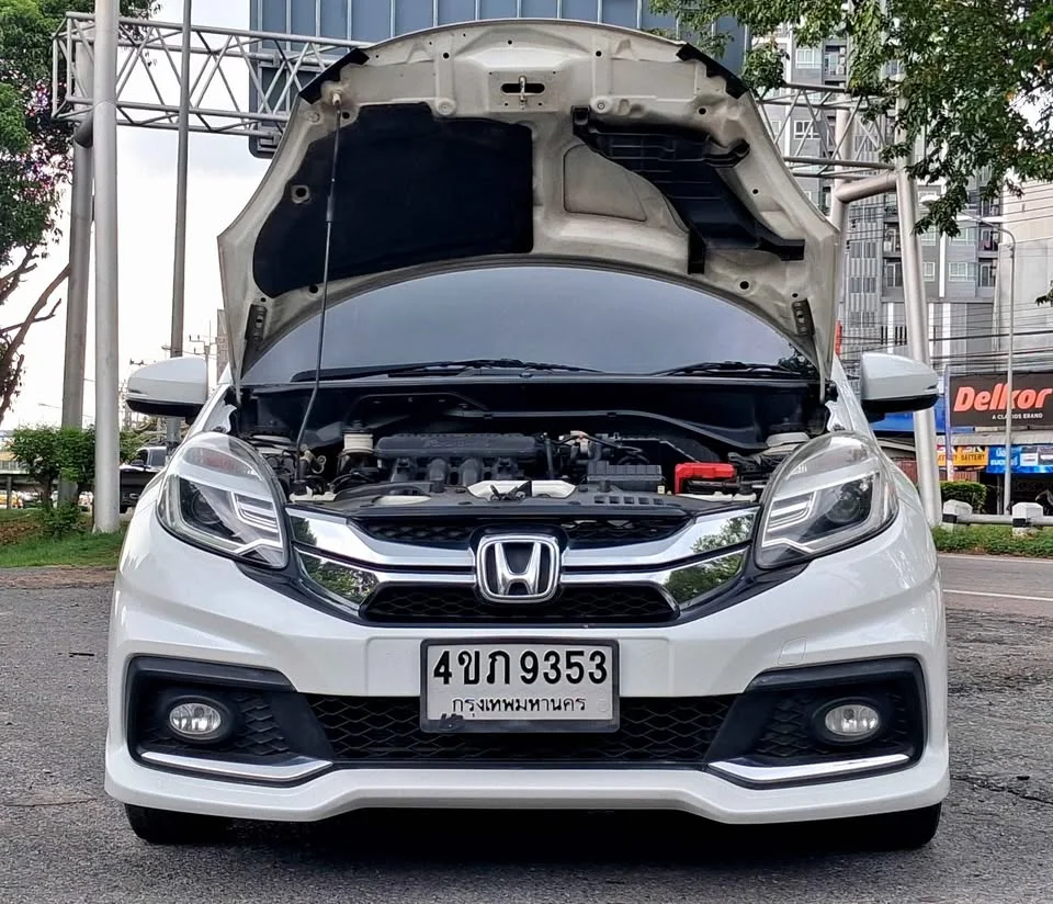 2015 Honda Mobilio II 2