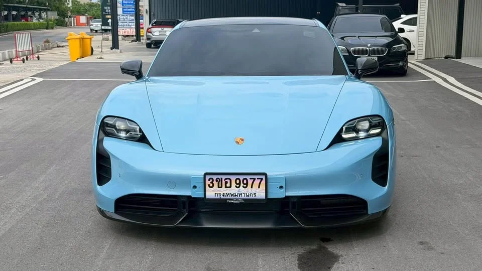 2025 Porsche Taycan 9J1 2