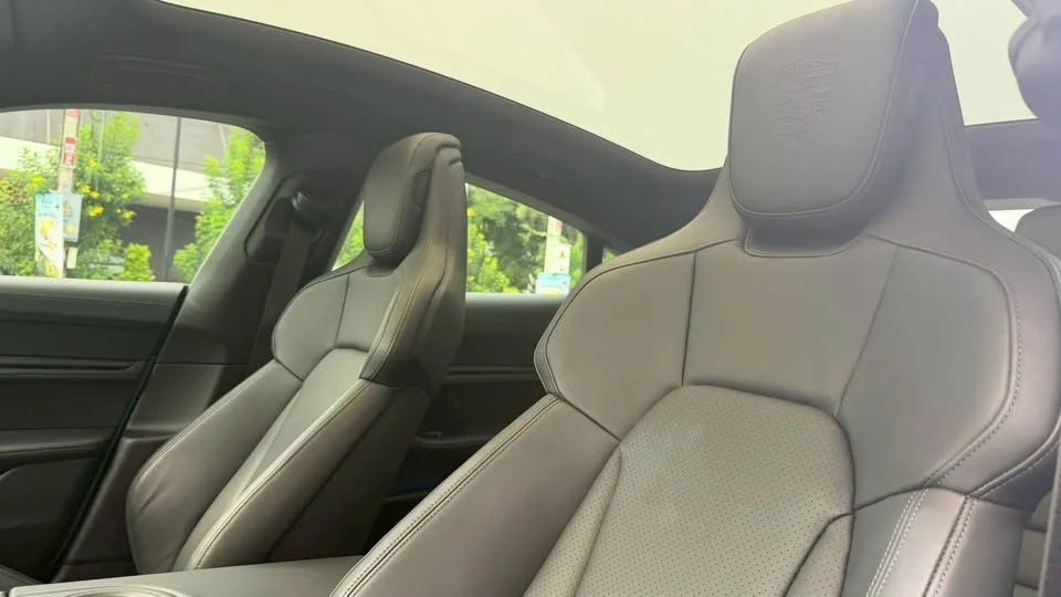 2025 Porsche Taycan 9J1 3