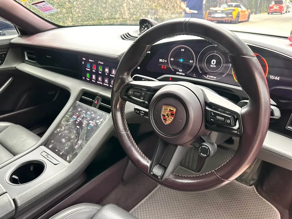 2021 Porsche Taycan 9J1 3