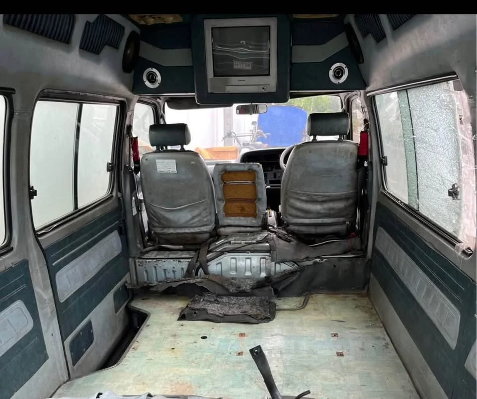 2003 Toyota Commuter IV (H100) 2