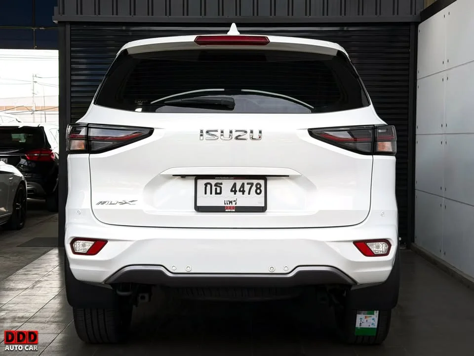 2023 Isuzu MU-X II 2