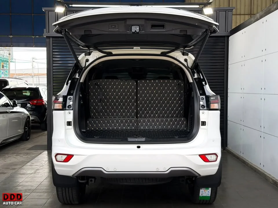 2023 Isuzu MU-X II 3