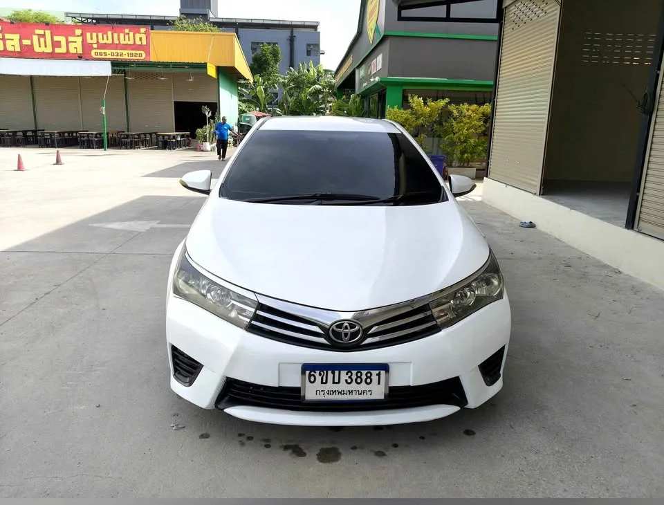 2014 Toyota Corolla Altis XI (E170) 3