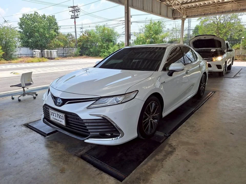 2023 Toyota Camry VIII (XV70) 3