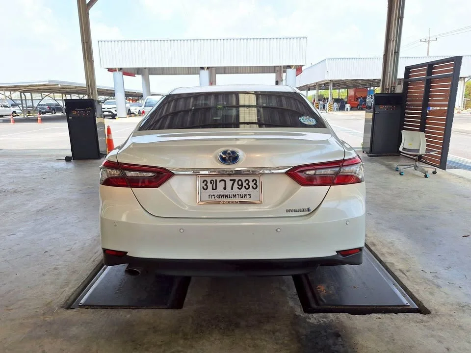 2023 Toyota Camry VIII (XV70) 3