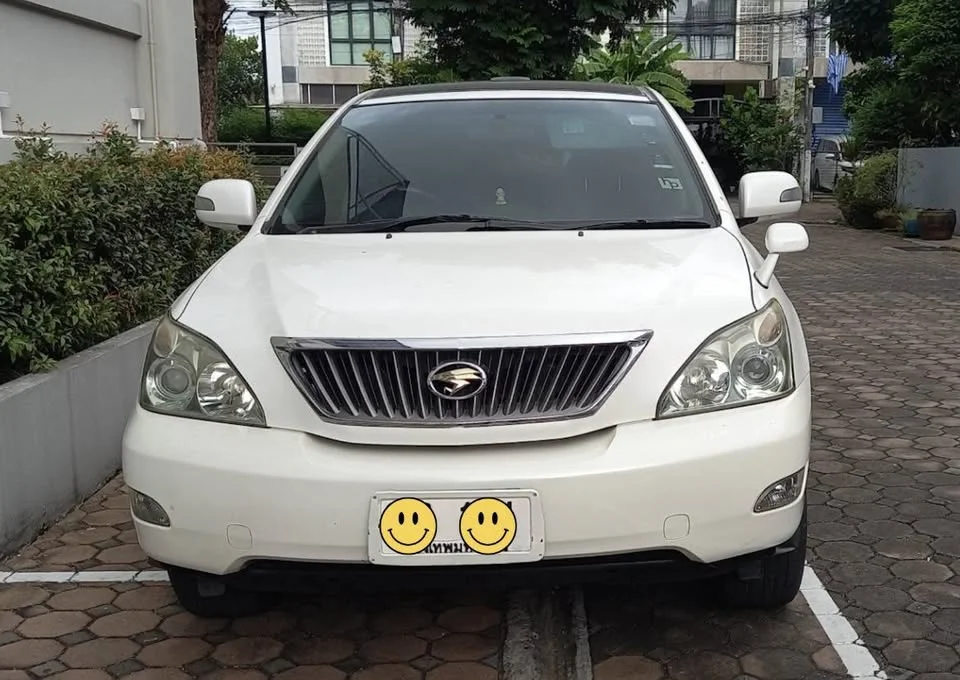 2008 Toyota Harrier II 3
