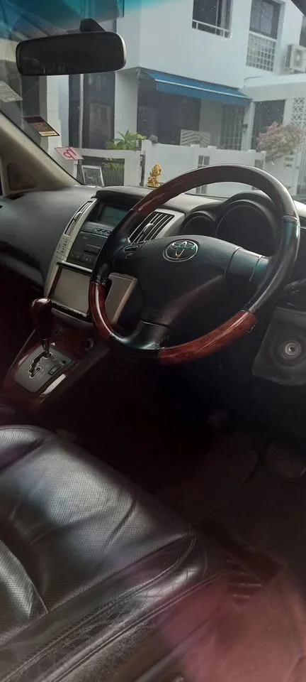 2008 Toyota Harrier II 2