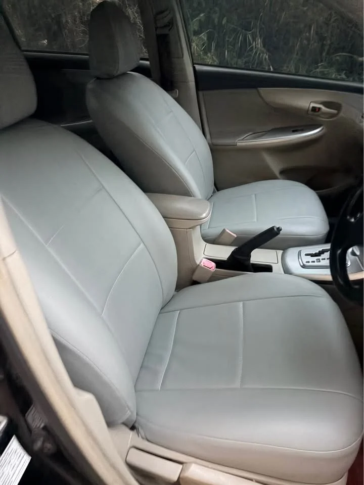 2012 Toyota Corolla Altis X (E140) 2