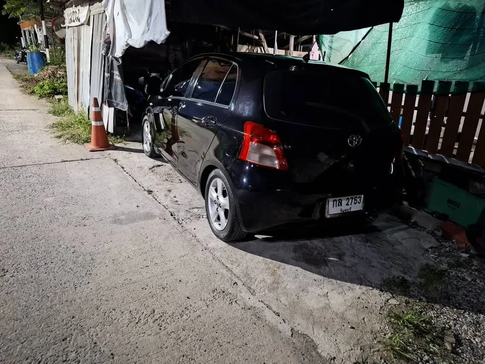 2007 Toyota Yaris II 2