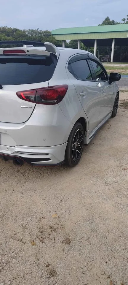 2023 Mazda 2 III 2
