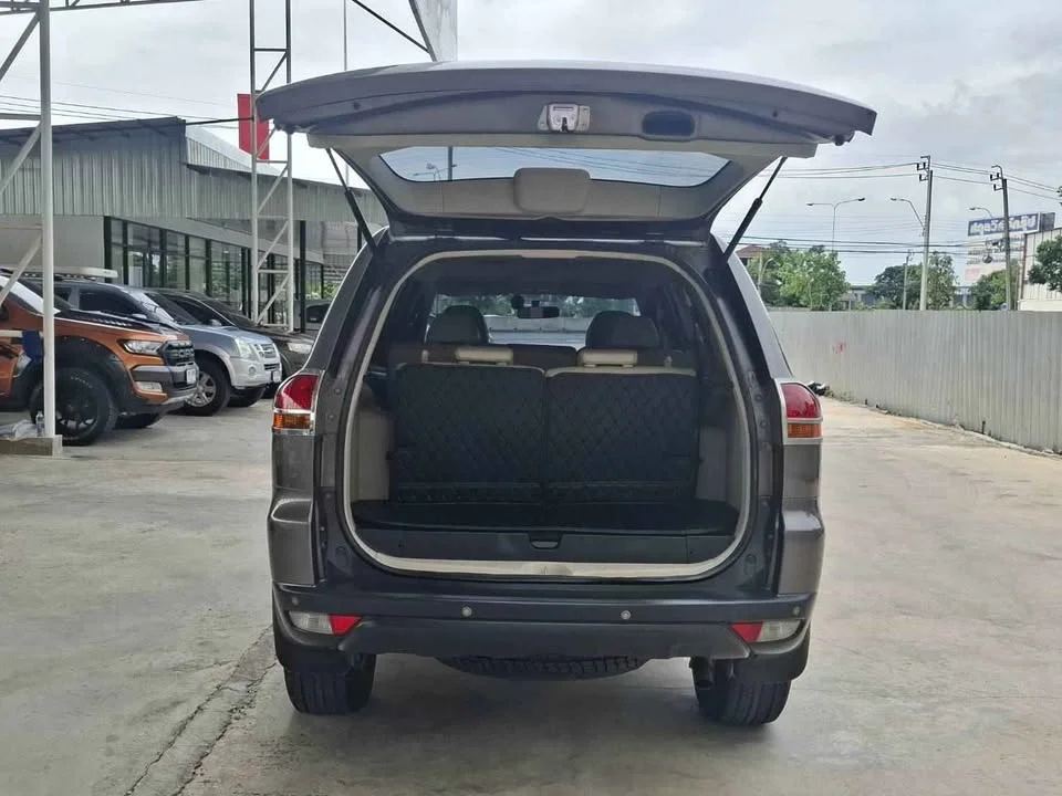 2013 Mitsubishi Pajero Sport II 2