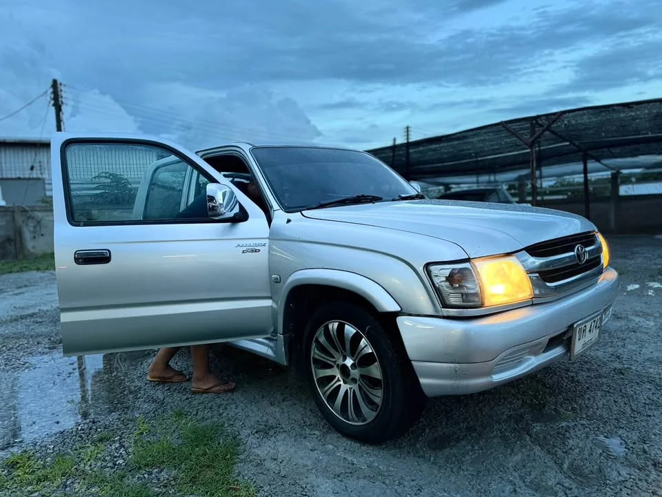 2003 Toyota Hilux Tiger VI 2