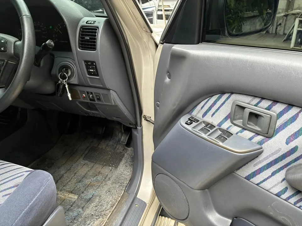 1998 Toyota Land Cruiser Prado J90 3