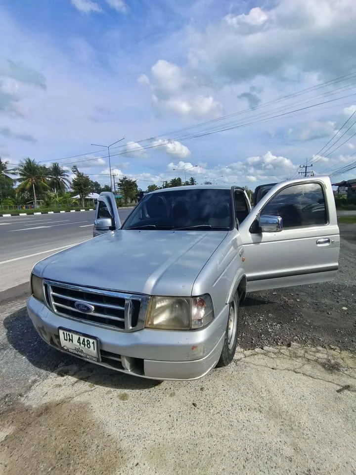 2002 Mazda 2500 Fighter V 2