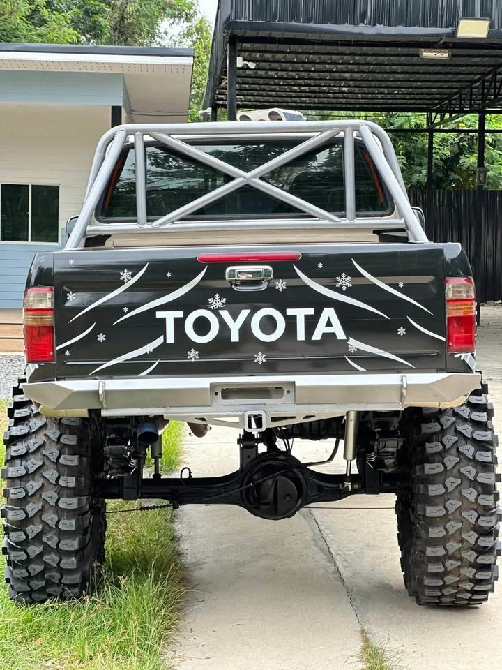 2004 Toyota Hilux Tiger VI 3