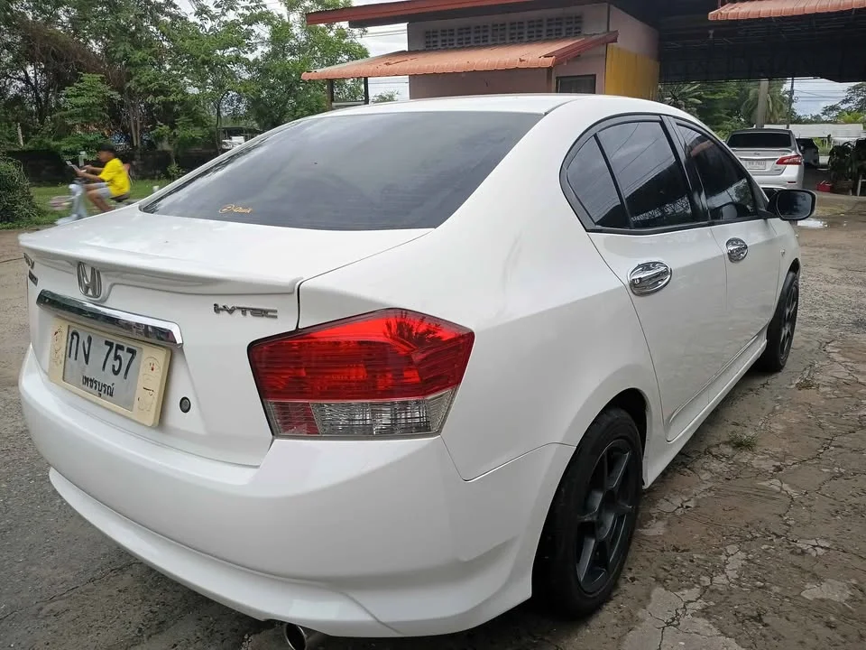 2012 Honda City V 3
