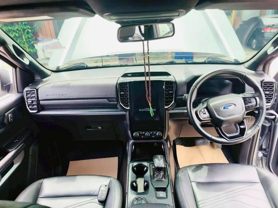 2022 Ford Everest III 3