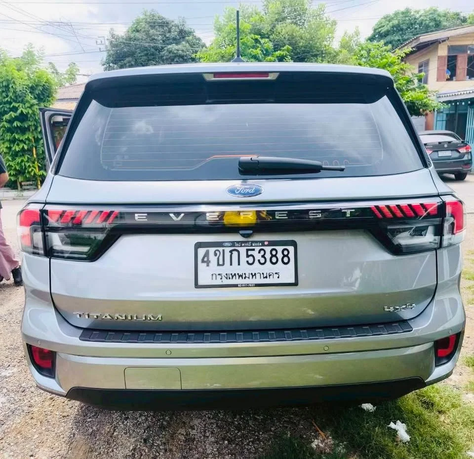 2022 Ford Everest III 2