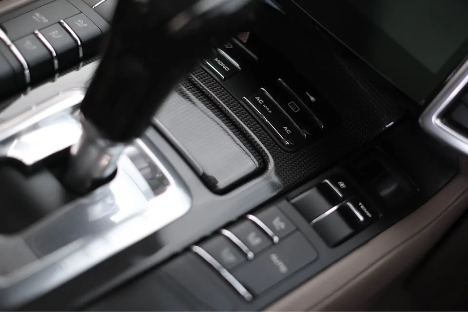 2011 Porsche Cayenne II 2
