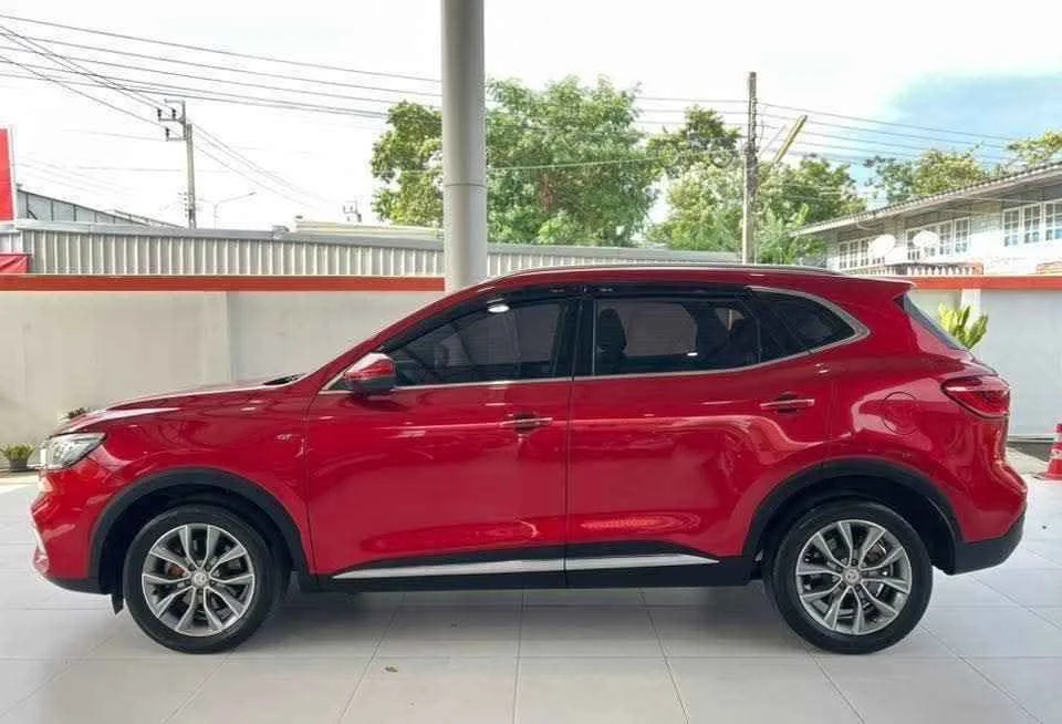 2019 MG HS 2