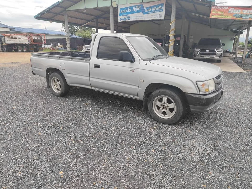 2003 Toyota Hilux Tiger VI 2