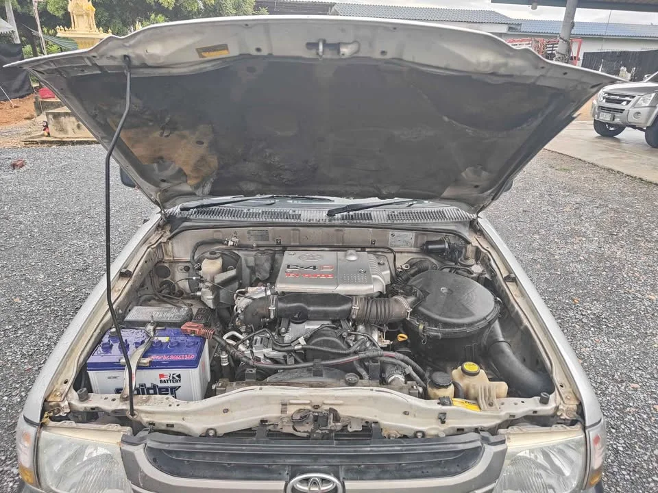 2003 Toyota Hilux Tiger VI 3