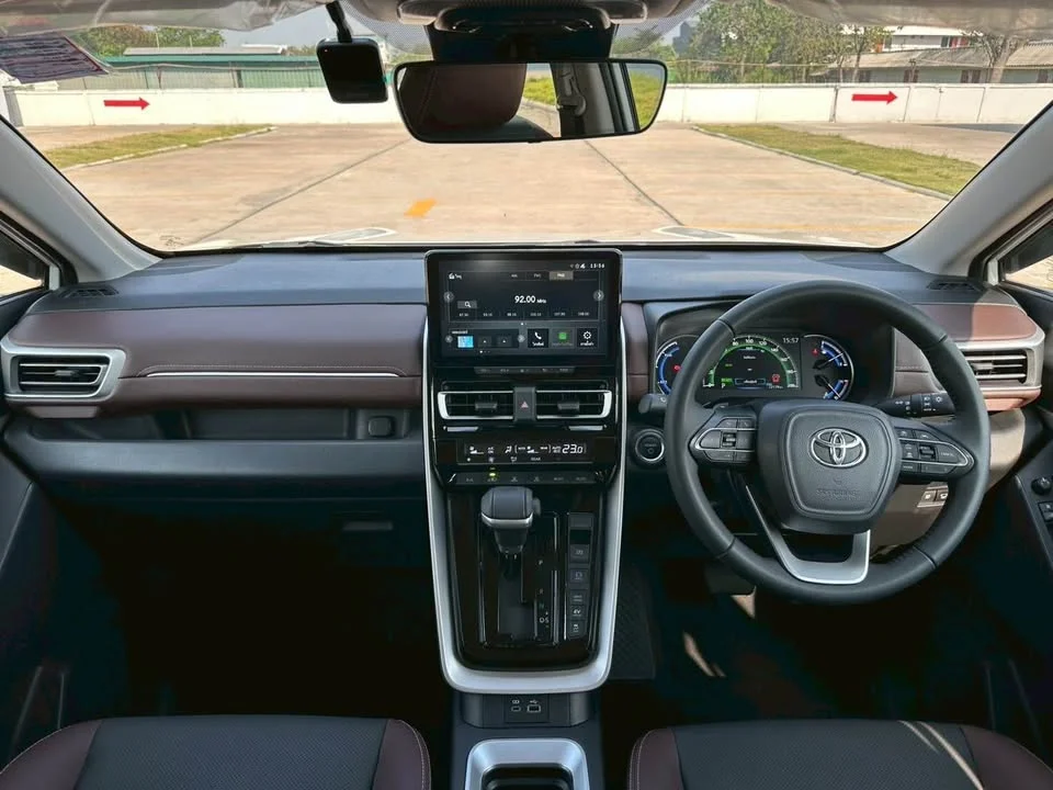2023 Toyota Innova III 3