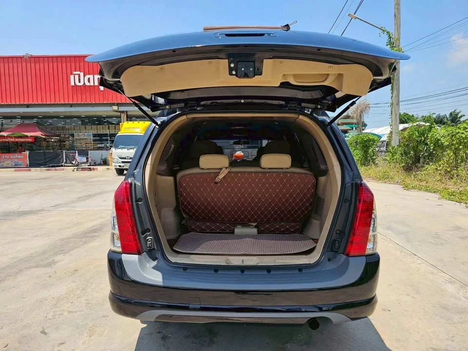 2008 Isuzu MU-7 3