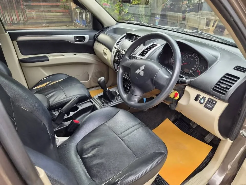 2012 Mitsubishi Pajero Sport II 3