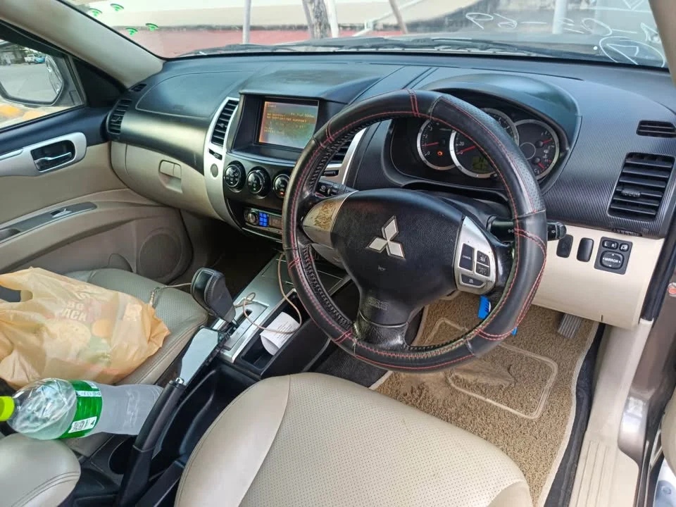 2011 Mitsubishi Pajero Sport II 3