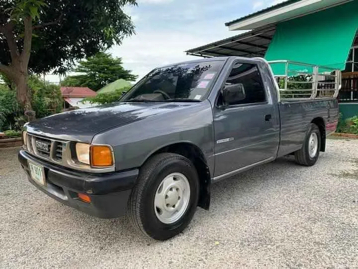 1995 Isuzu TFR III 3