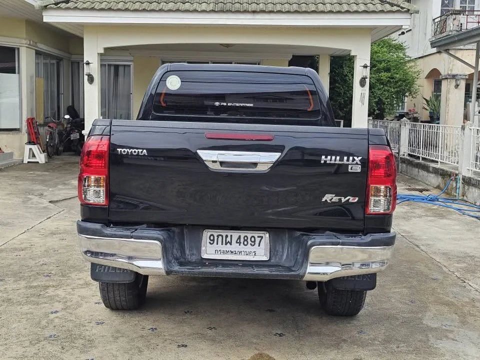 2019 Toyota Hilux VIII 2